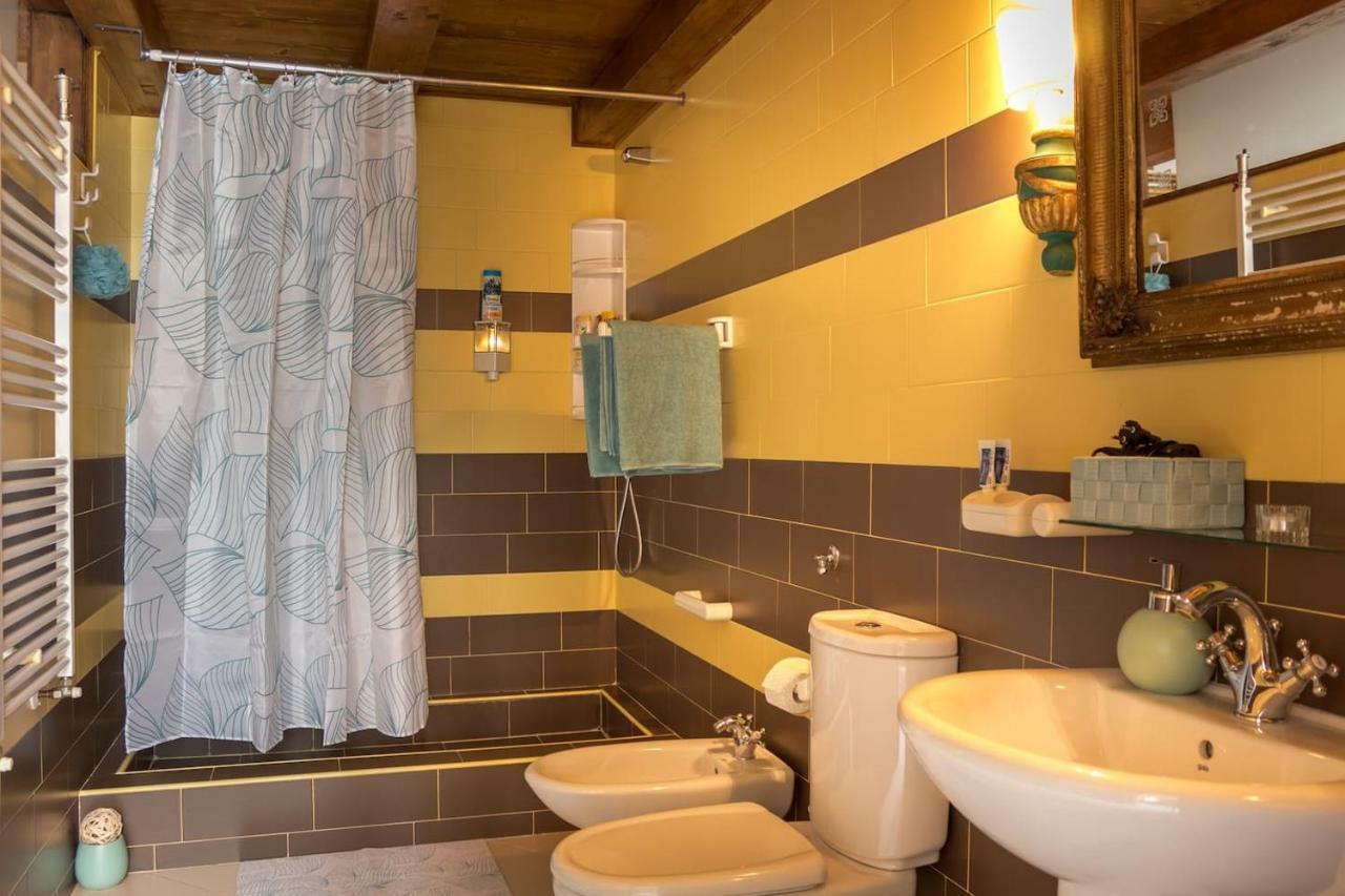 5 Comfortable Apartment Near Old Town Center ティミショアラ エクステリア 写真